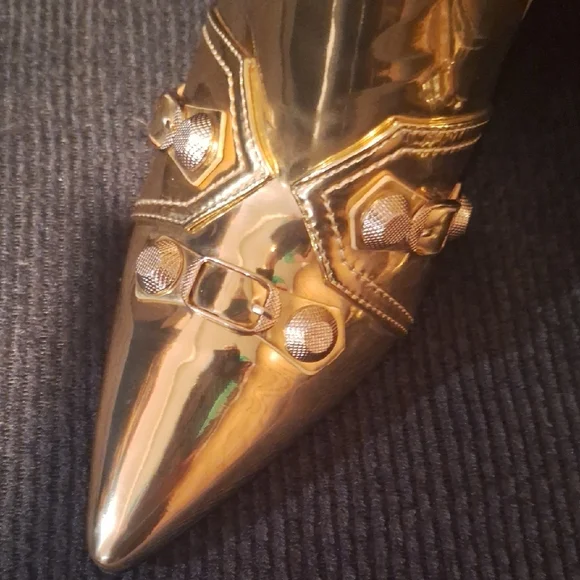 Azalea Wang Metallic Gold Ankle Boots - Picture 4 of 10